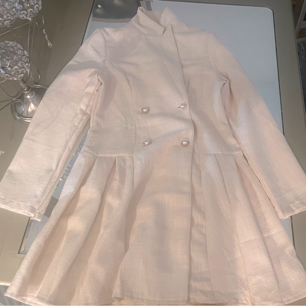 Elegant Cream Women's Coat